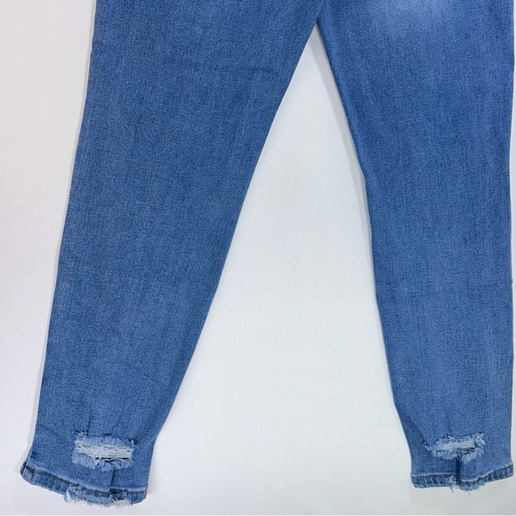 GOGO Skinny Leg Distressed Jeans Size 13 Juniors - Picture 9 of 14